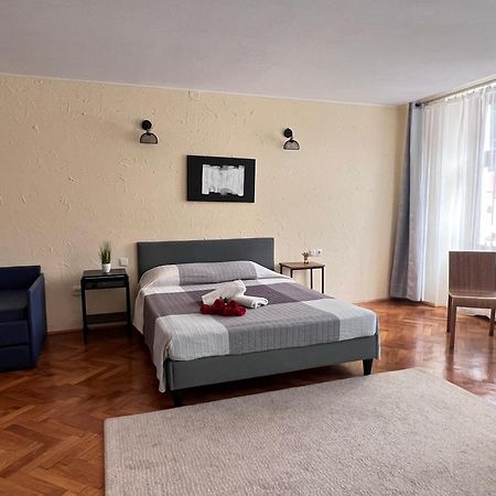 Mrhost Central Брашов Экстерьер фото